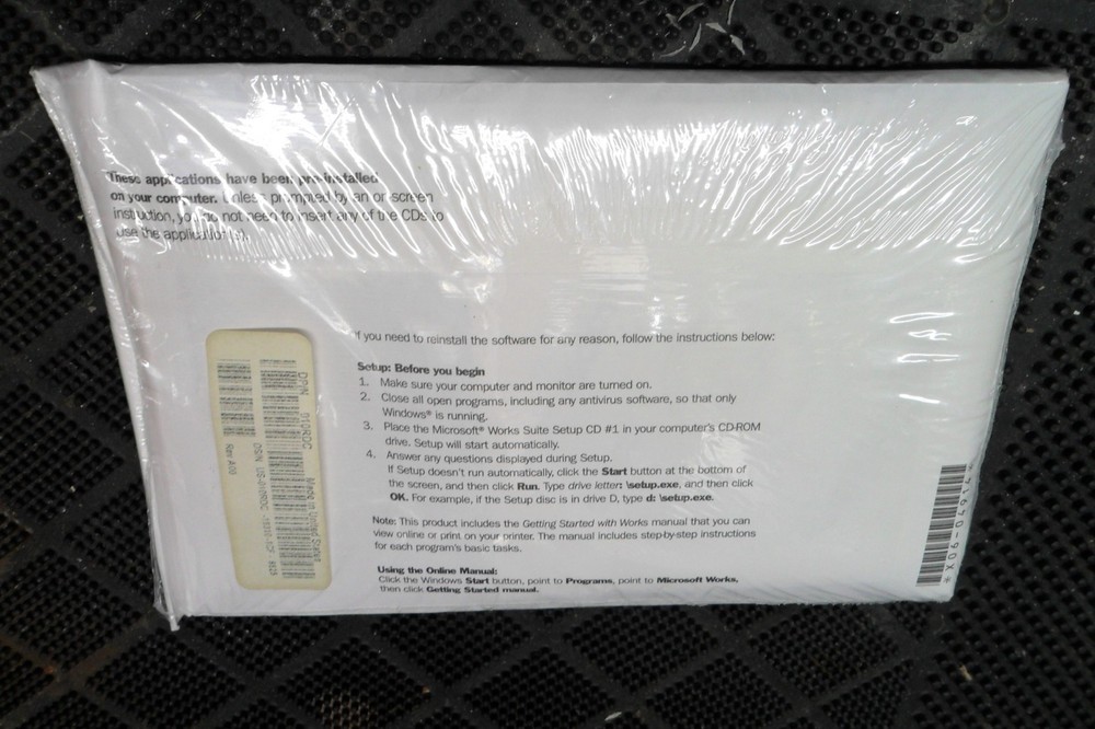 Microsoft 2001 Encarta Reference Suite Encyclopedia - NEW UNOPENED