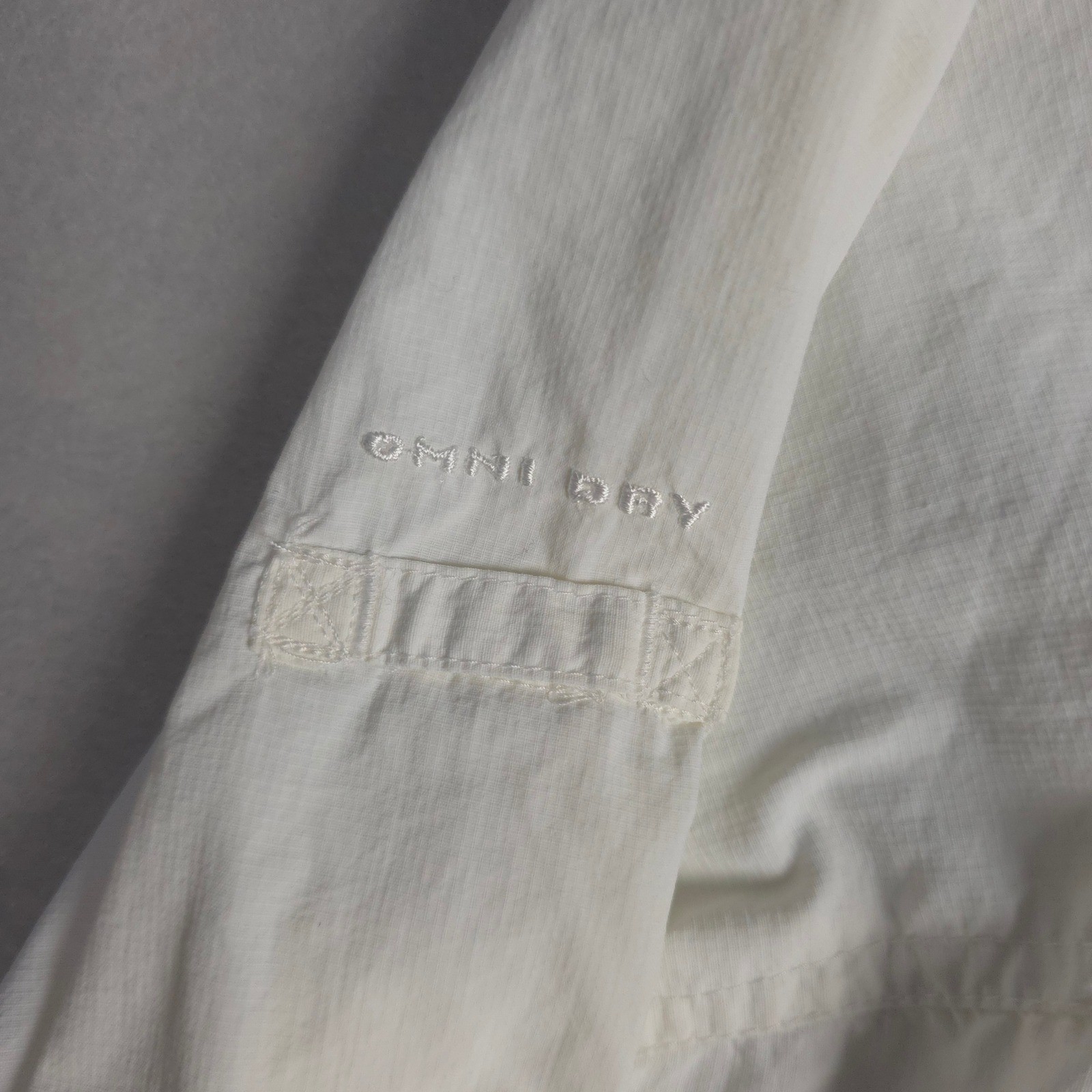 Columbia Titanium Omni Dry Long Sleeve Button Shirt Men L Beige Fishing Hiking