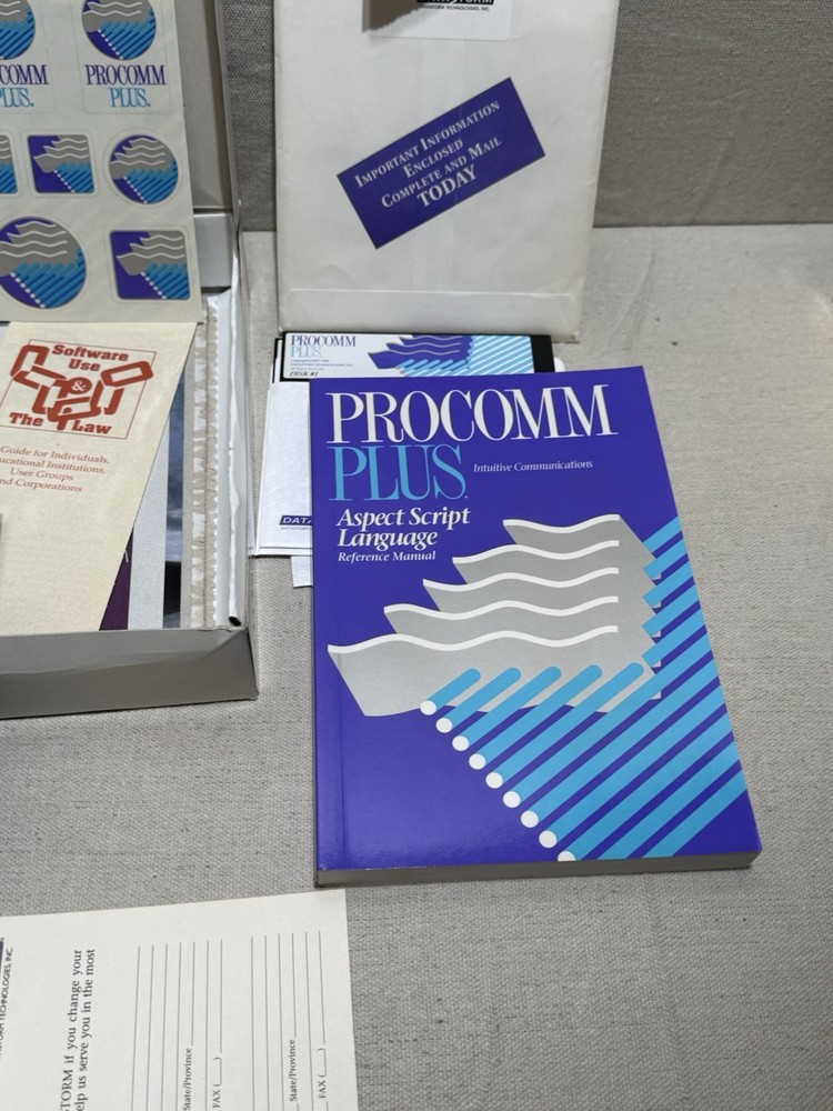 Vintage Procomm Plus Internet Software Box, Manuals & Disks