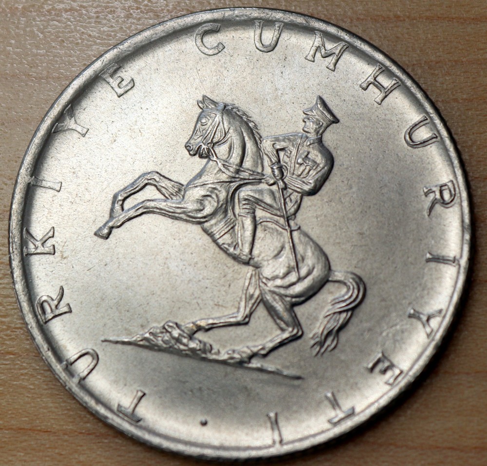 1976 Turkey 5 Lira Unc.