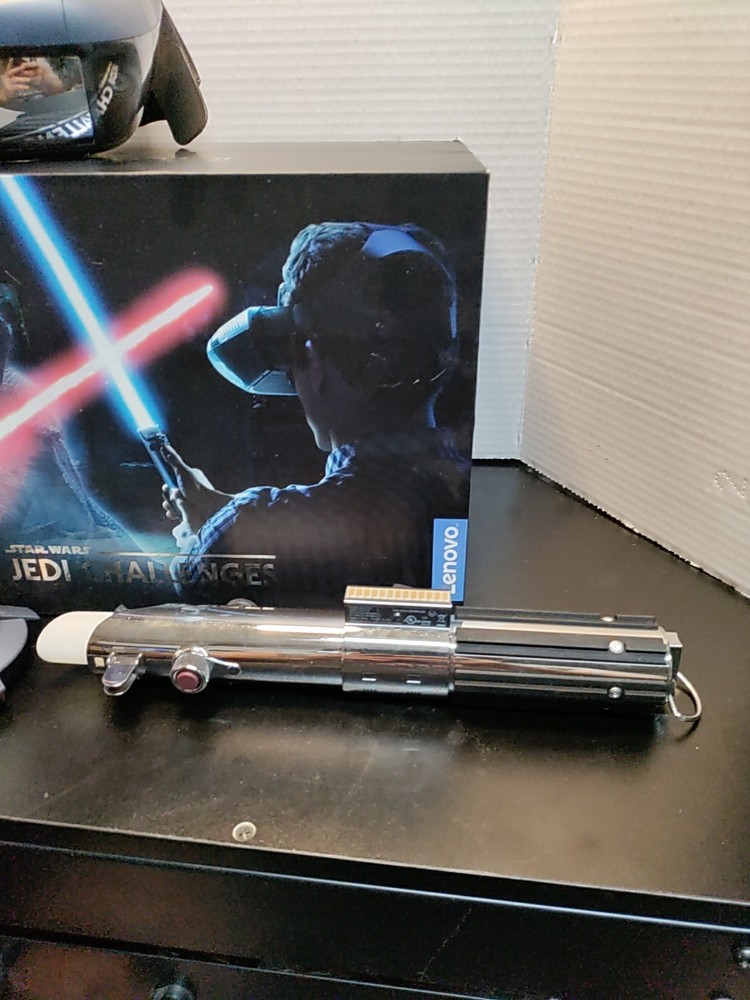 Star Wars Jedi Challenges VR Headset, Lightsaber, & Tracking - No Cables