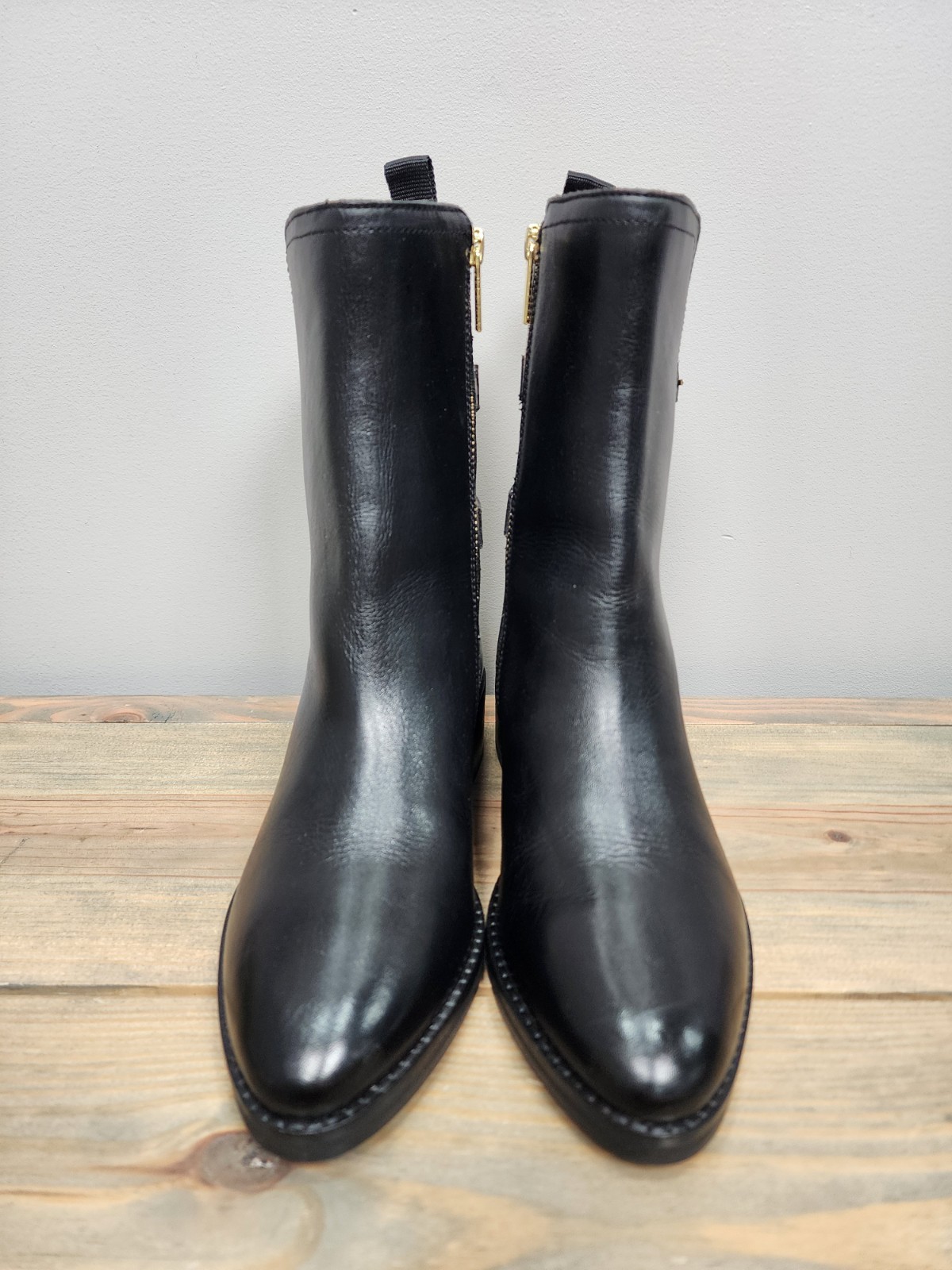 Banana Republic Moto Style Leather Boots Size 6