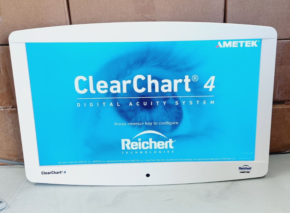 Reichert ClearChart 4 Digital Acuity System used