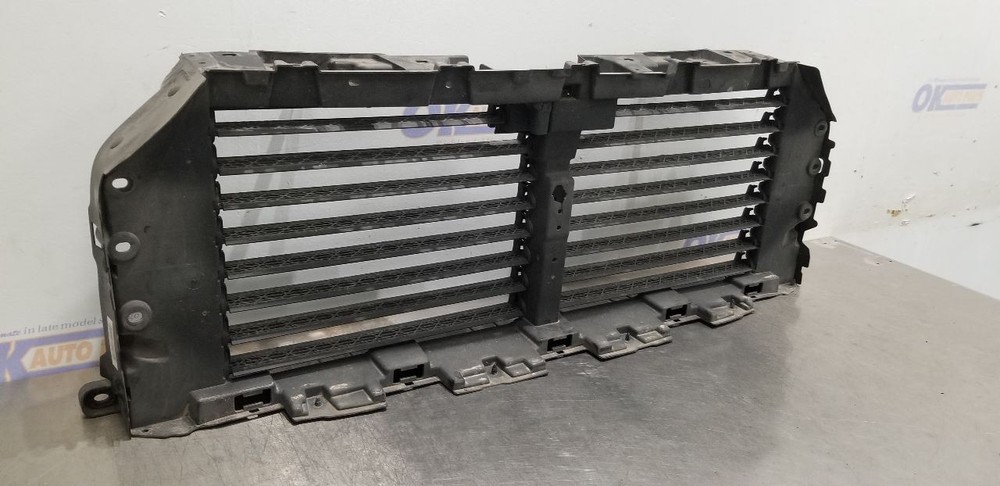 23 FORD F150 UPPER AIR SHUTTER 5.0L
