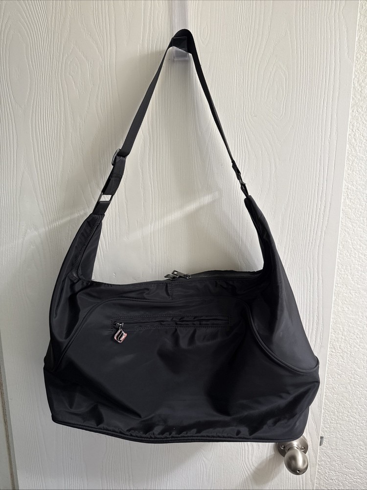 Fabletics gym bag over the shoulder black Gently Used