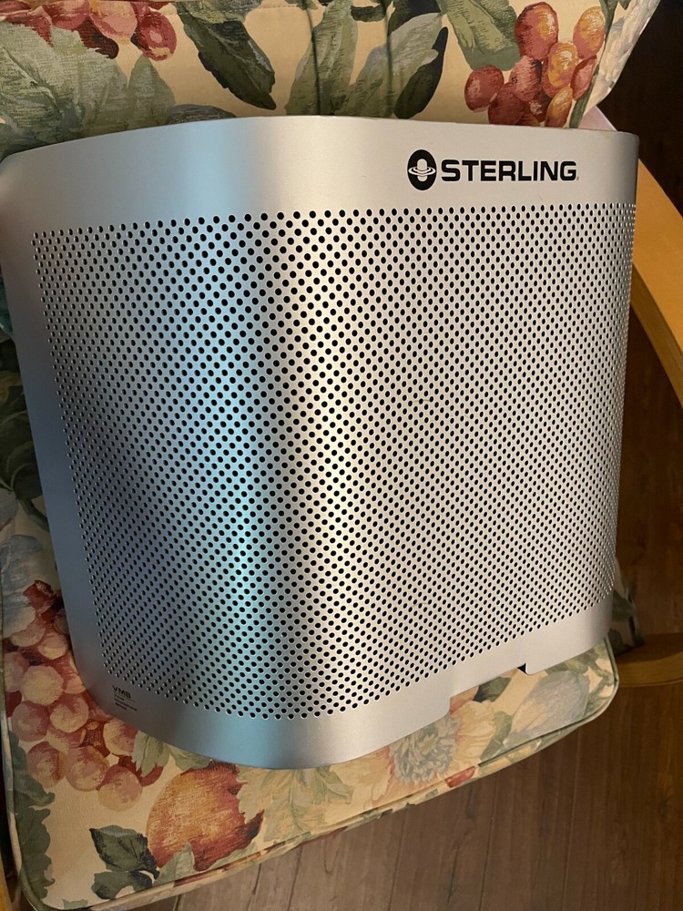 Sterling Audio VMS Vocal Microphone Shield Isolation