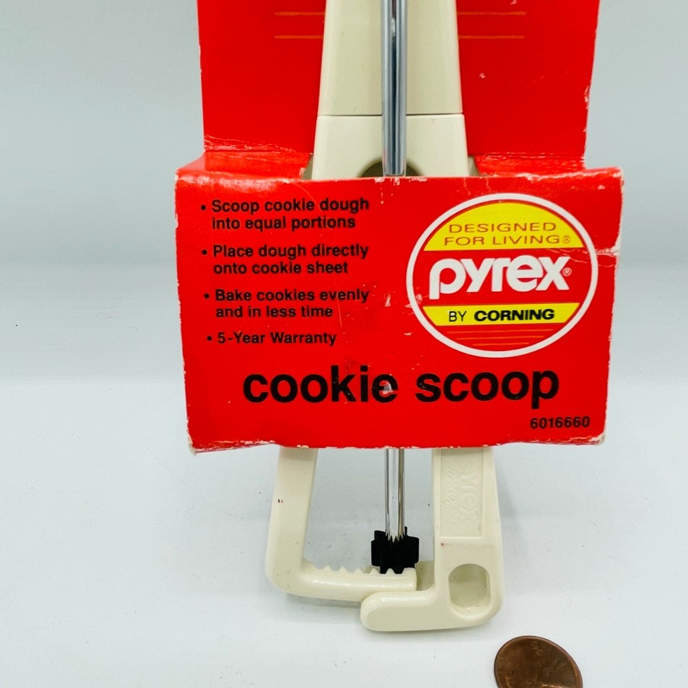 Vintage NOS Pyrex By Corning Cookie Scoop