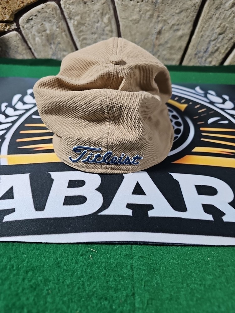 Titleist A-Flex Fitted Golf Hat Cap / Tan/Navy Blue / Fitted Small/Medium