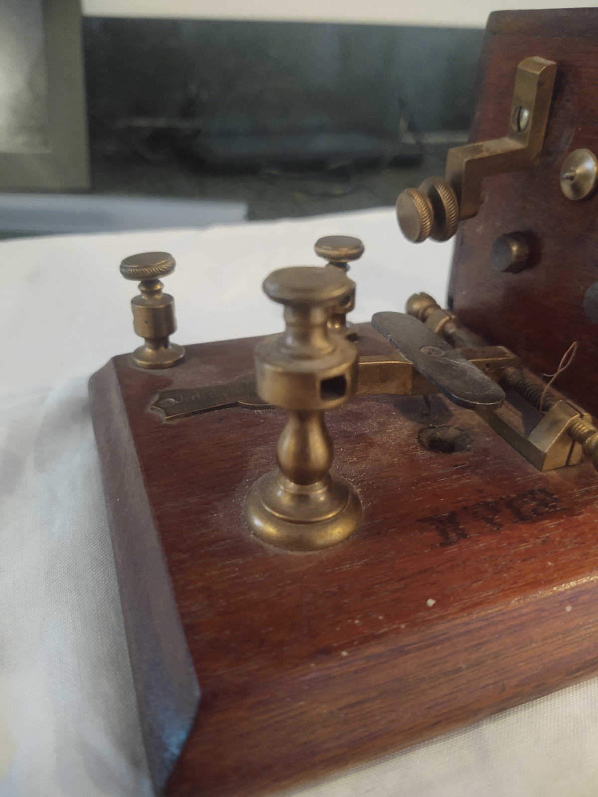 Antique NICE 1880s J.H. Bunnell Boxed Sounding Relay & Key Telegraph Set 150 Ohm