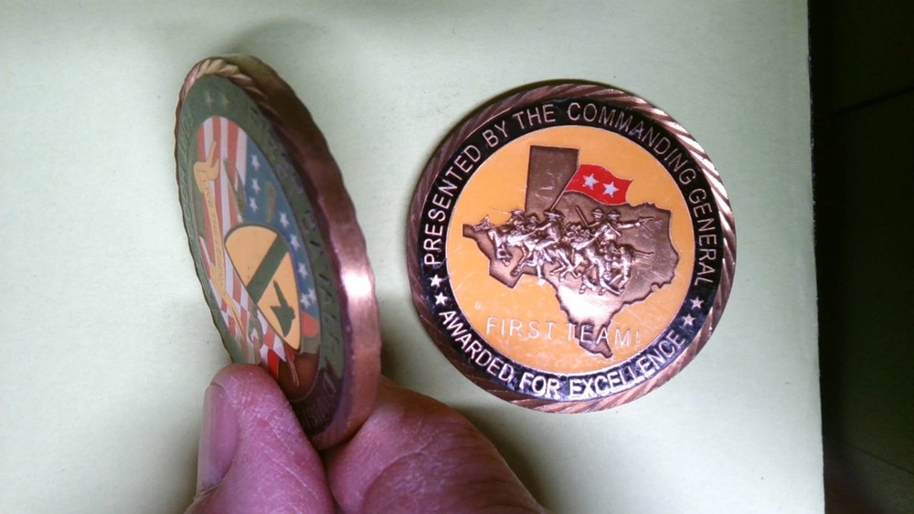 CHALLENGE COIN FIRST CAVALRY DIVISION FORT HOOD TEXAS COMMANDING 2 STAR GENERAL