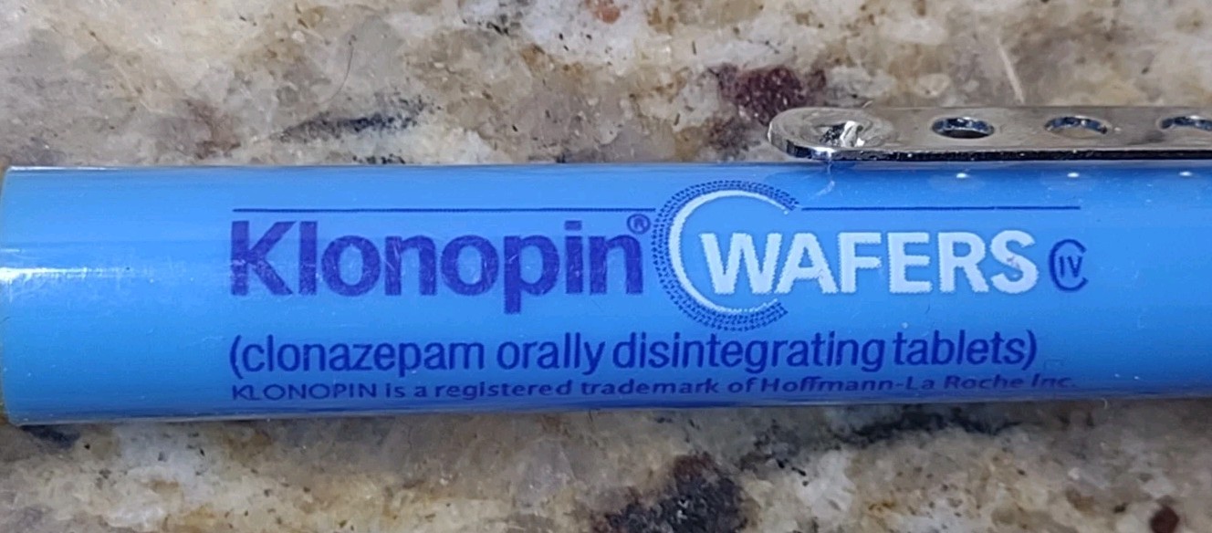 Pharmaceutical Drug Rep Vintage Pen Klonopin Clonazepam With Pill Pics Very Rare