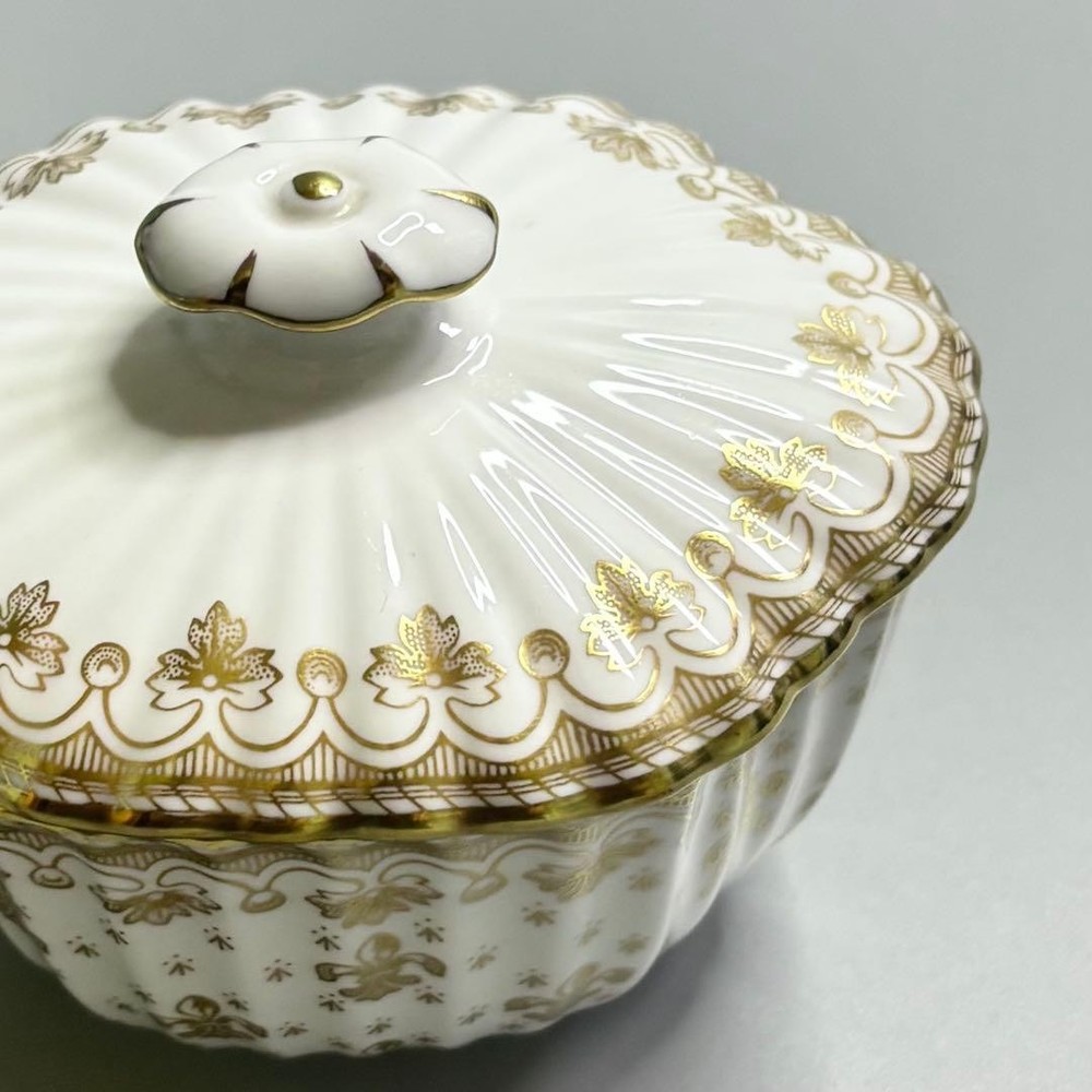 Spode Fleur de Lys Gold Sugar Pot