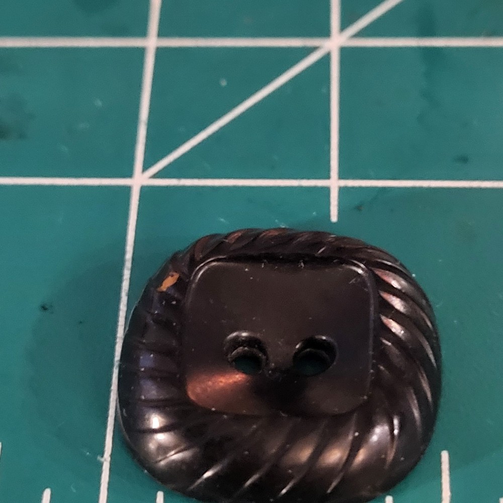 Colt # 7 button black conf pattern 3/4" excellent square rippled edge