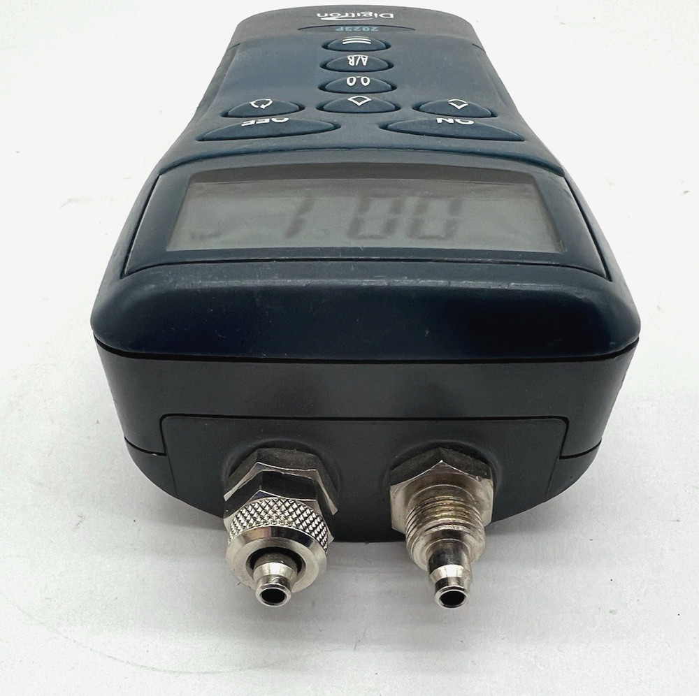 Digitron 2023P Manometer