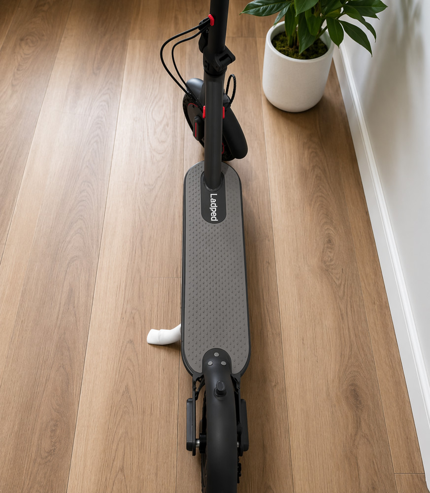 Electric Scooter 350W 19MPH Foldable Adults w/App 16Mi Range 8.5" Tires