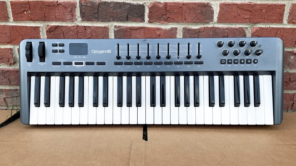 M-Audio Oxygen 49 49 MKV 49-Key USB/MIDI Keyboard Controller