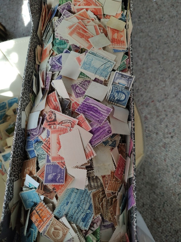 200 Used older  Stamps  off paper Great Variety