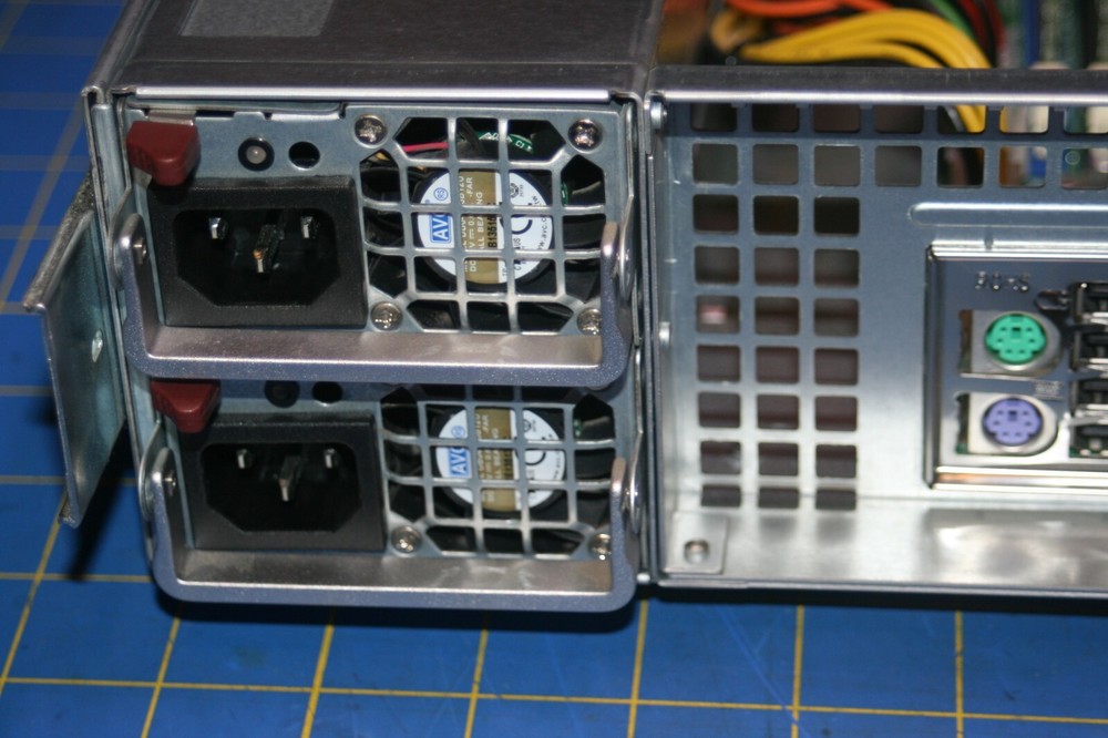 Unitrends Recovery-823 Rack Appliance Disk Array Xeon 2.67GHz