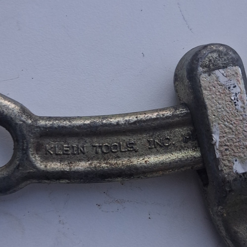 Klein Tools 1625-20 Cable Grip Puller Silver Sheath Heavy Duty Cable Puller