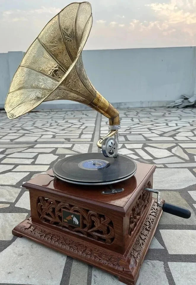 Antique Gramophone, Fully Functional Working Phonograph, win-up record player