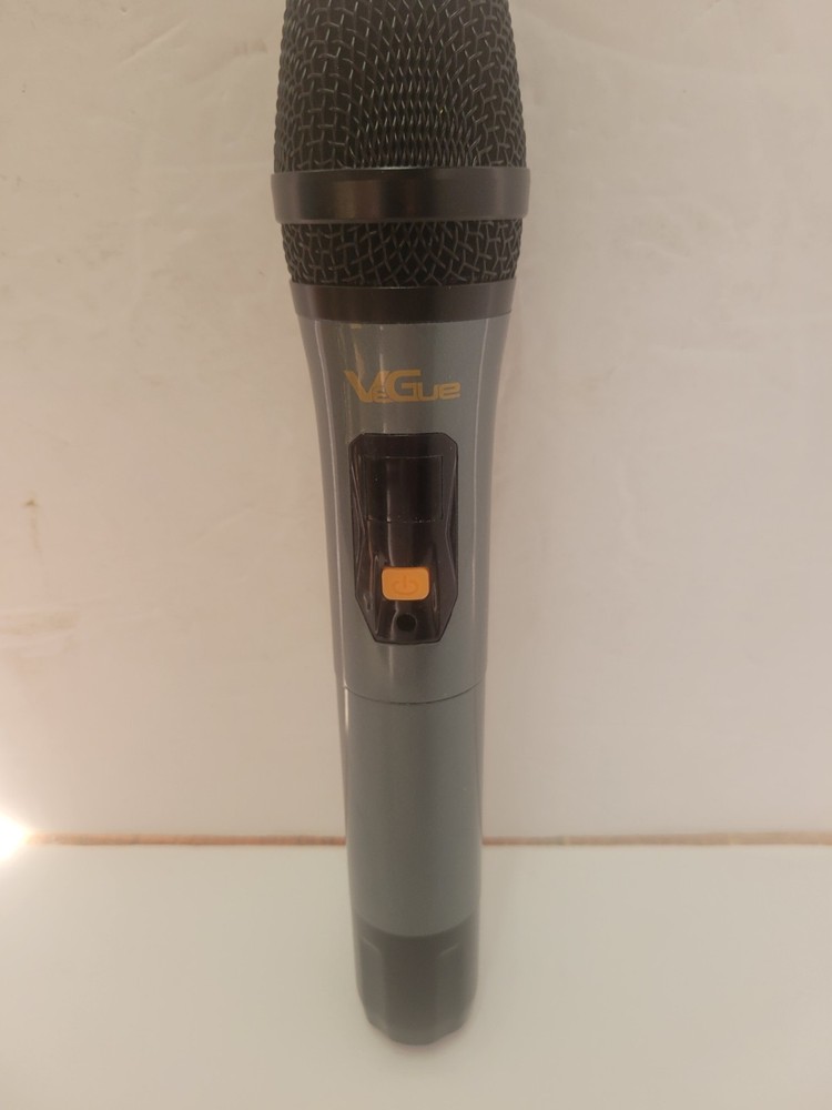 VeGue Wireless Microphone Battery Tested Only