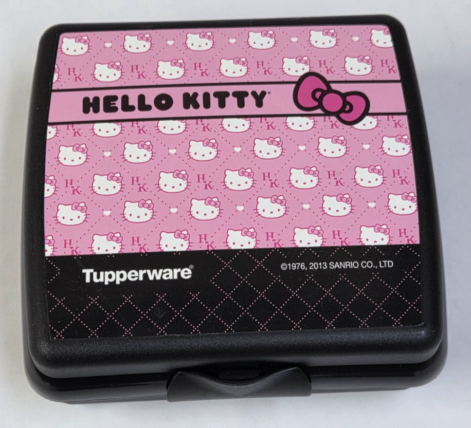 Tupperware Hello Kitty Square Sandwich Keeper Container Pink Black