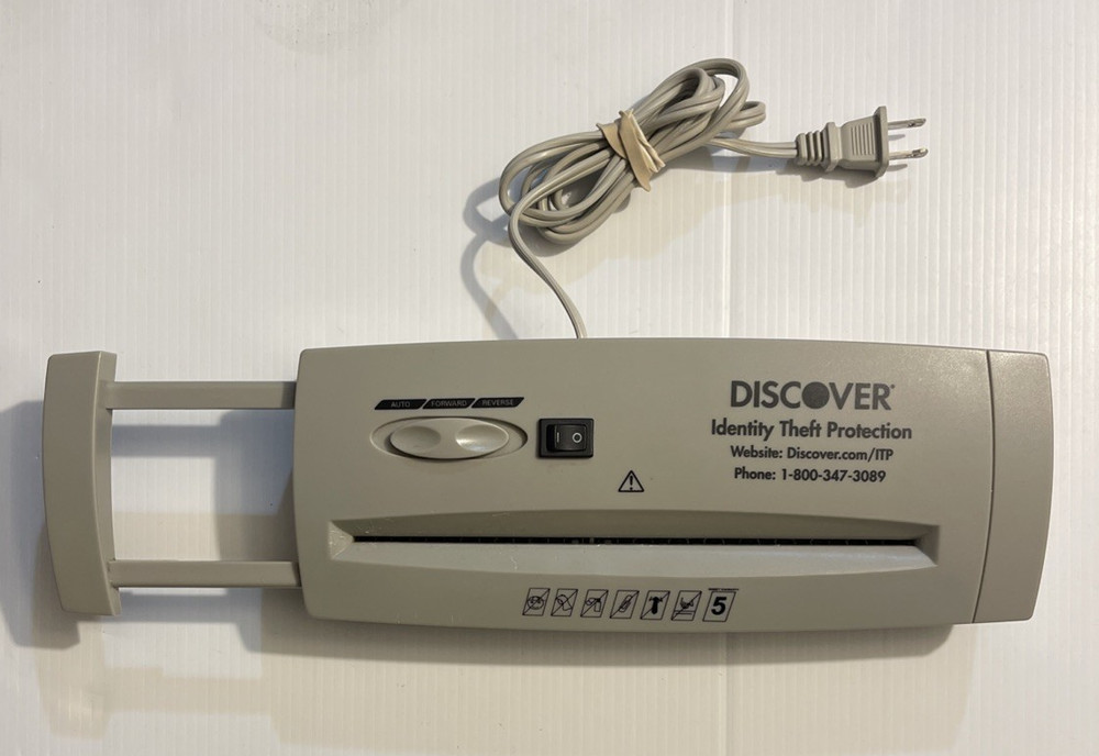 SUNSCOPE Paper Shredder - Strip Cut Gray.