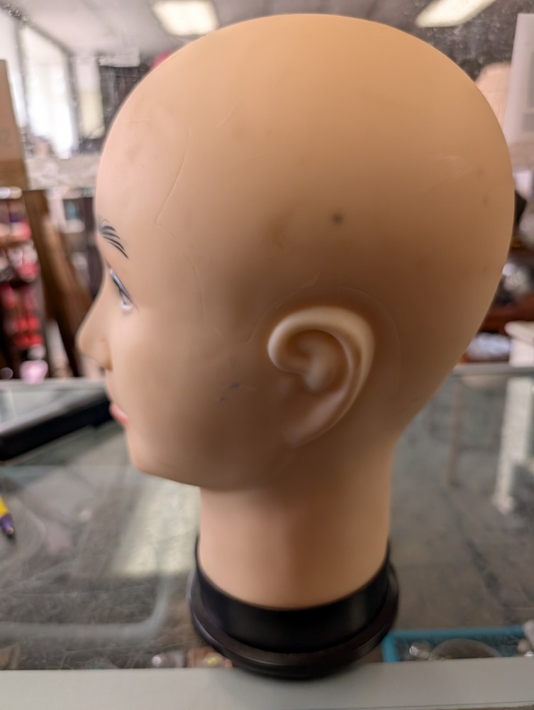 Mannequin Head