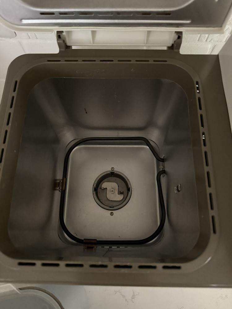 Toastmaster Corner Bakery Automatic Bread Maker Machine Model 1170S Butter Cover