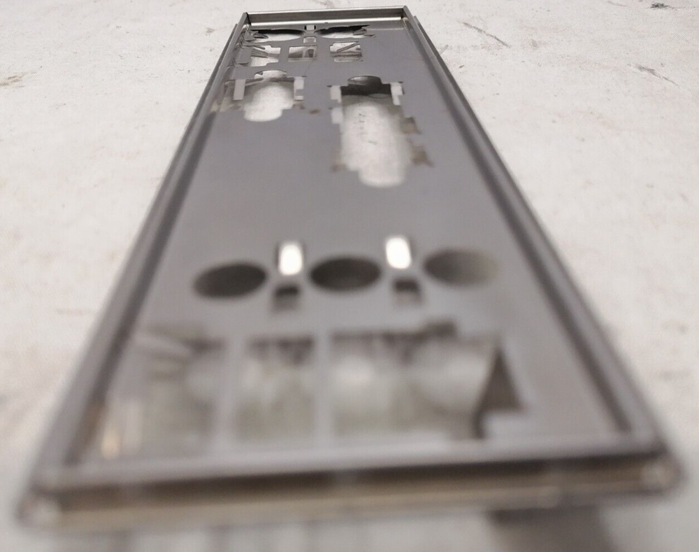 Intel D845EBT I/O Shield