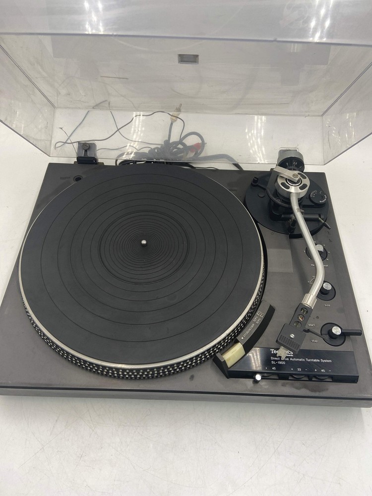 Technics By Panasonic SL-1900 Direct Drive Automatic Turntable System