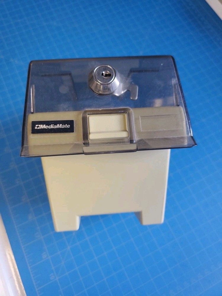 Vintage 3.5" Floppy Disk Plastic Storage Box Case Holder PC / No Keys