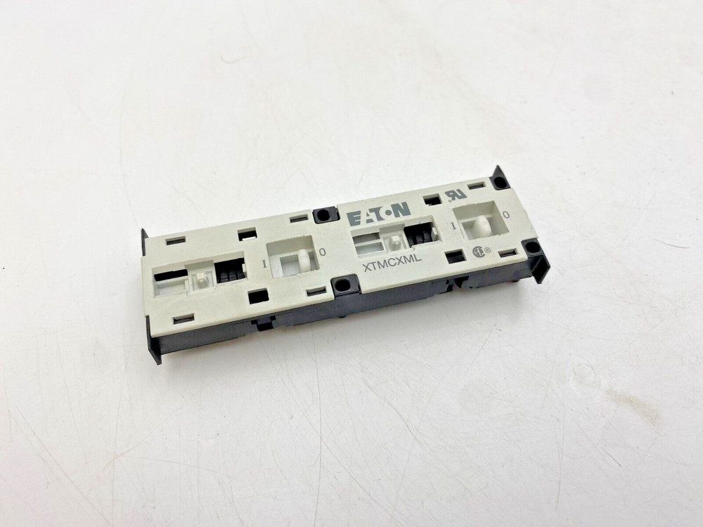 Eaton XTMCXML Black/White Mechanical Interlock for For Mini IEC Starters - Used
