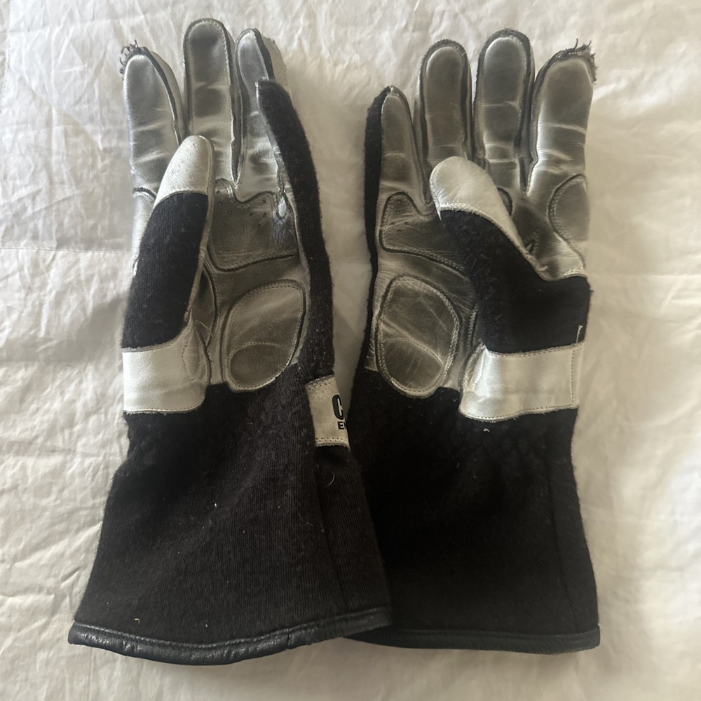 Crow Medium Racing Gloves