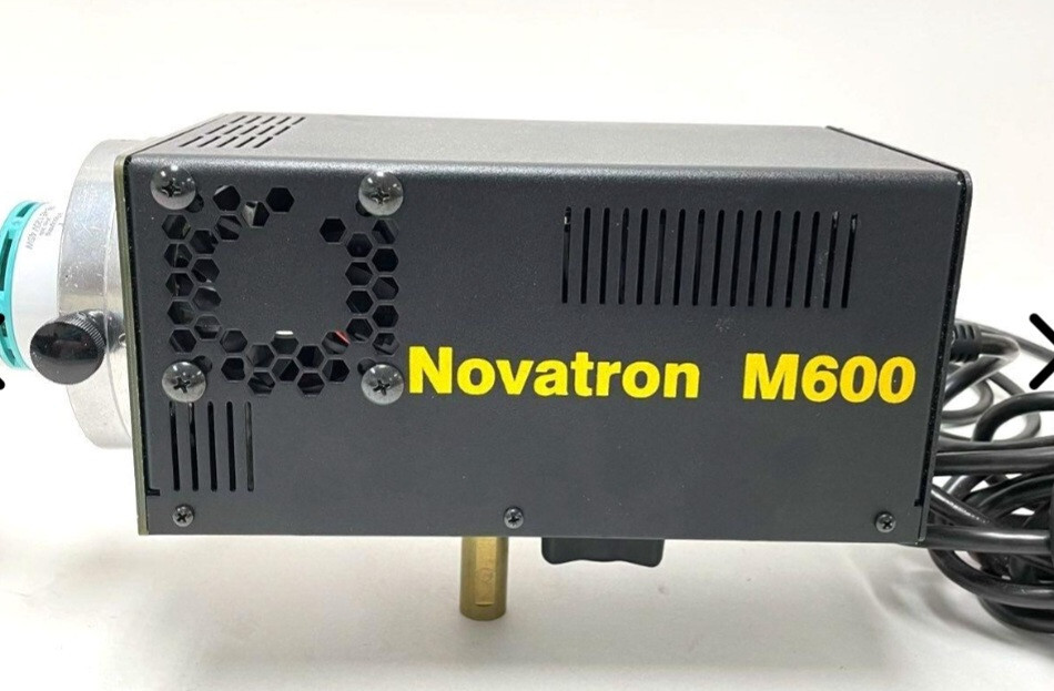 Novatron M600 Monolight - Works Great