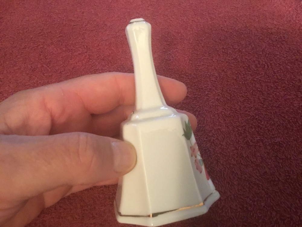 Red Bird Ceramic Bell