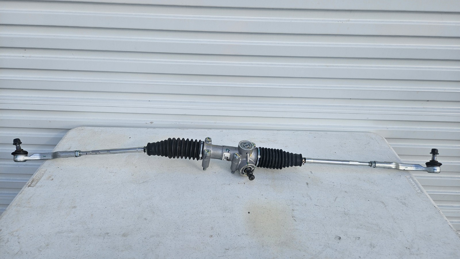 0-mile Polaris General XP 1000 OEM Steering Rack – Complete w/ Tie Rods