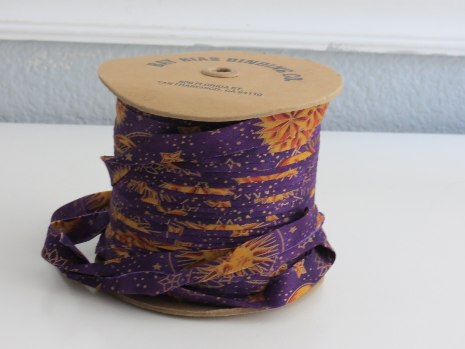 1 yard VTG Fabric Trim Bay Bias Binding Purple Celestial Hippie Sun Stars Gold