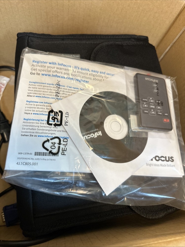 InFocus Projector IN102 Complete Original Box Remote-Instructions Cords Bundle