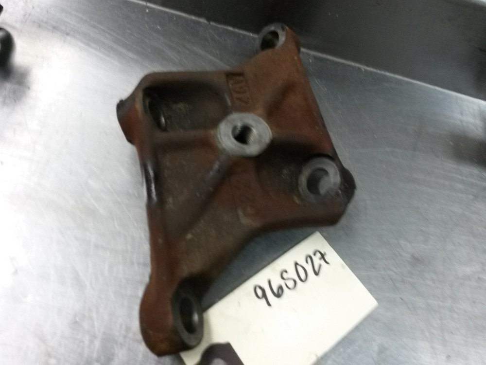 Knock Detonation Sensor Bracket For 00-05 Mitsubishi Eclipse  3.0