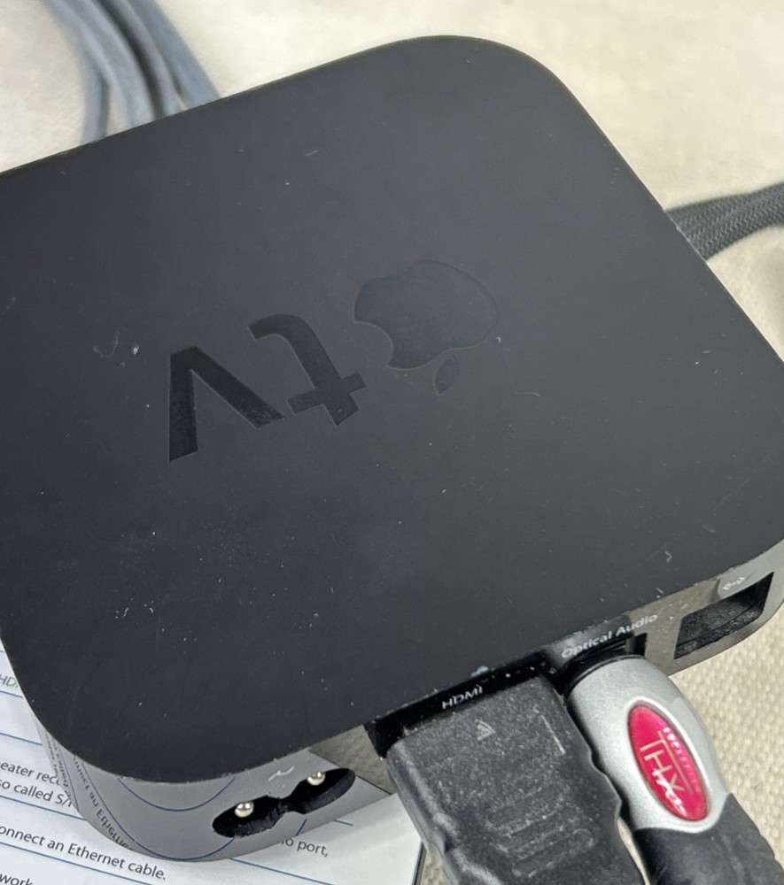 Apple Tv A1469 basic streaming AirPlay, READ DESCRIPTION 3rd GEN