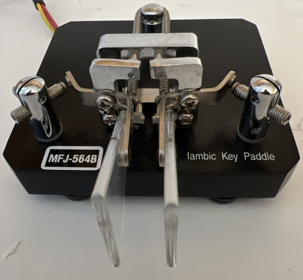 MFJ-564B Dual Iambic Key Paddle Ham Radio Key Morse Code Chrome/Black Base New