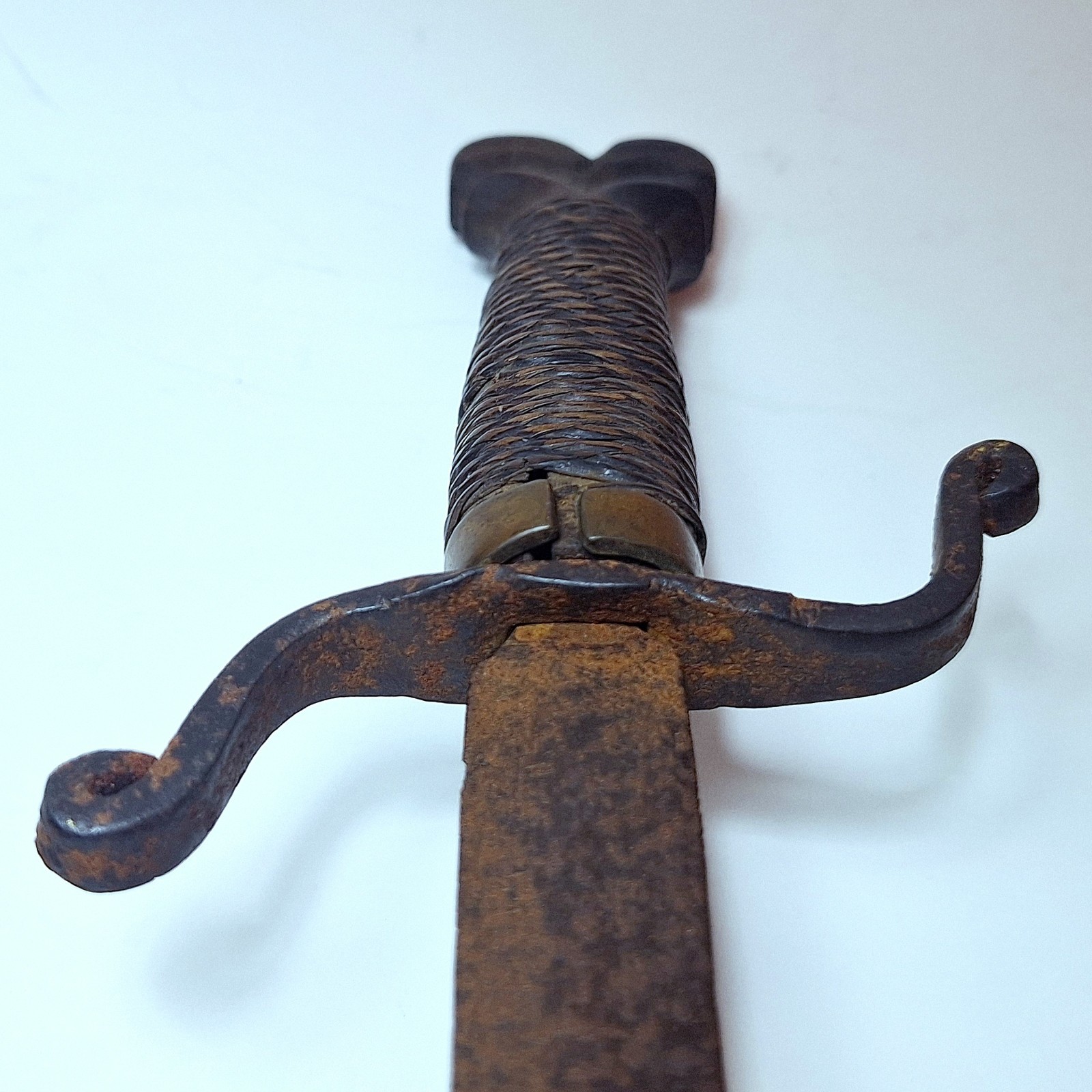 Authentic 17th-Century European Renaissance Left-Handed Dagger – All Original -