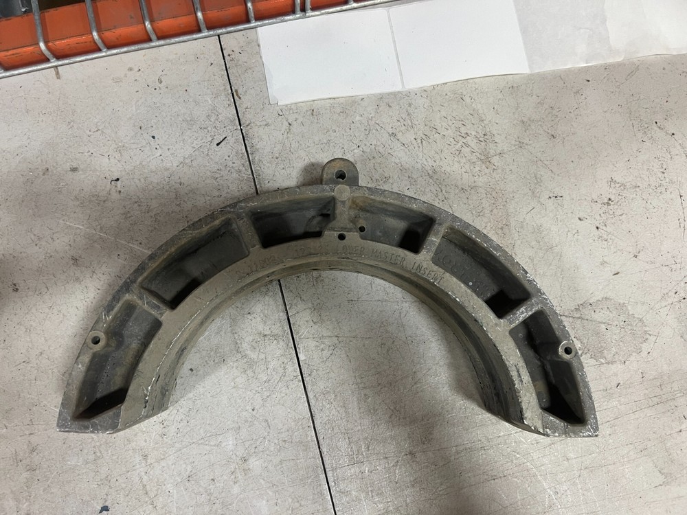 (QTY 1) Mcelroy 12IPS LOWER MASTER INSERT 2411802