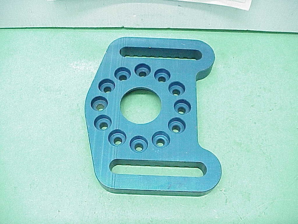 Billet Quick Change Double Sided Aluminum Panhard J-Bar Adjustable Bracket