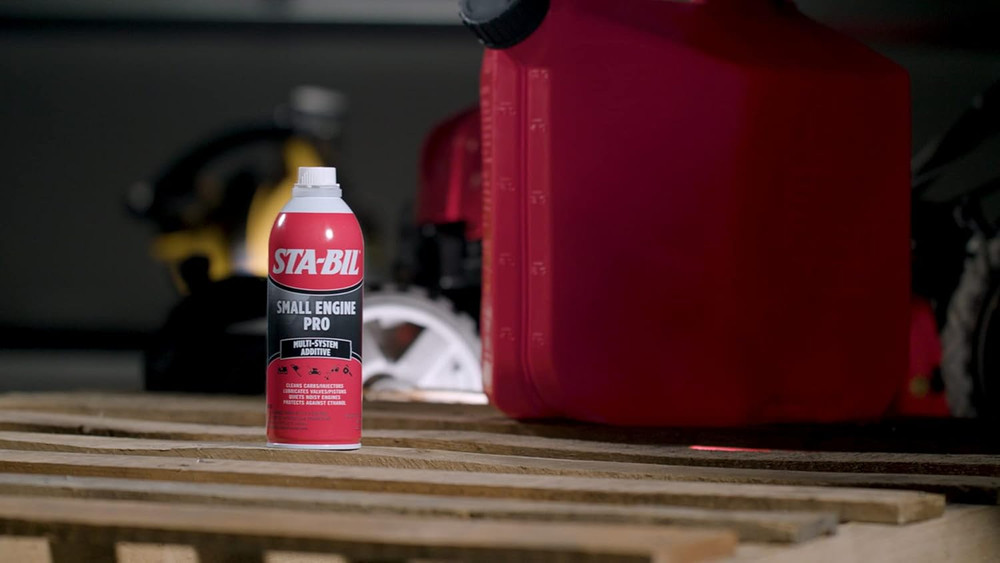 Small Engine Pro Multi-System Additive - Protects against Ethanol 16 oz, Red