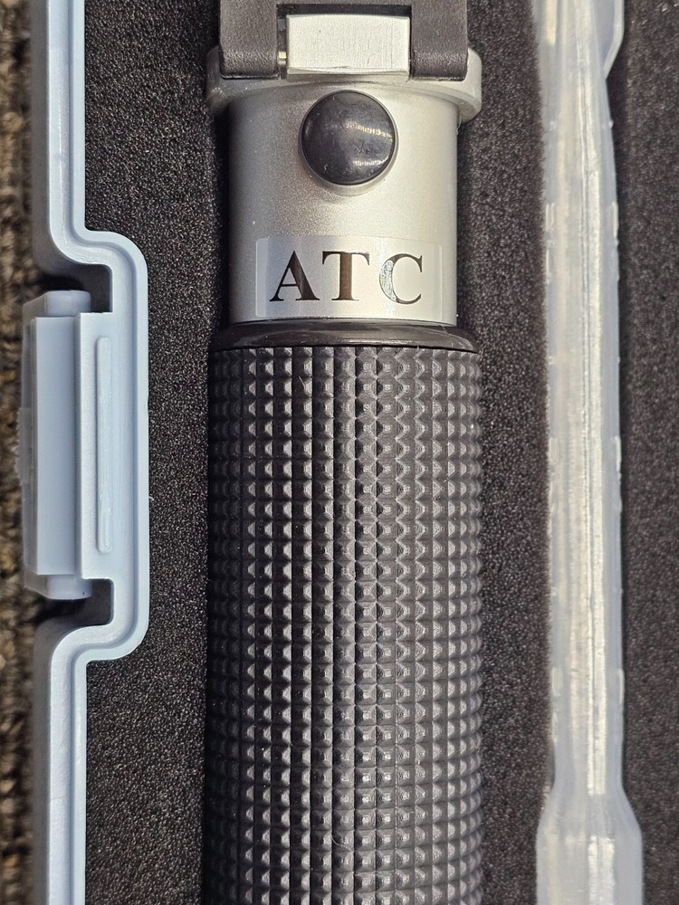 AUTOUTLET Salinity Refractometer Automatic Temperature Compensation TL277