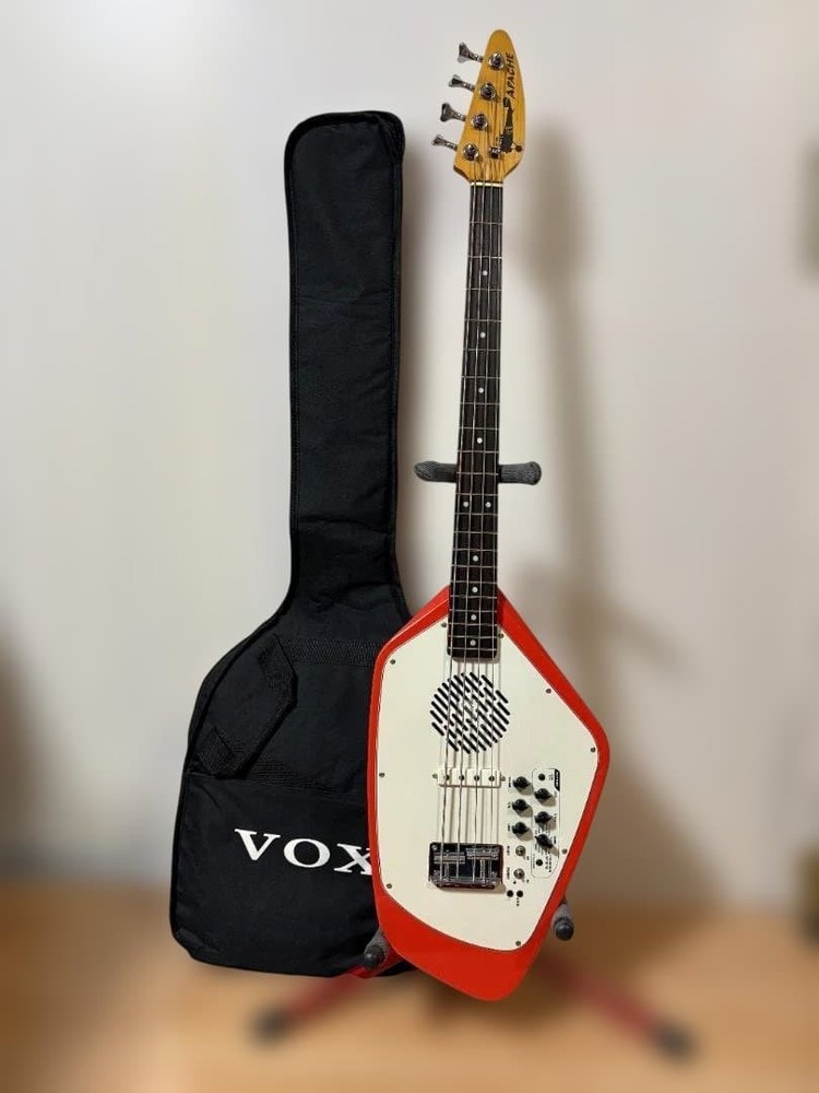 VOX Apache-2 Electric Bass Red-White Rhythm Function Safe Packing!