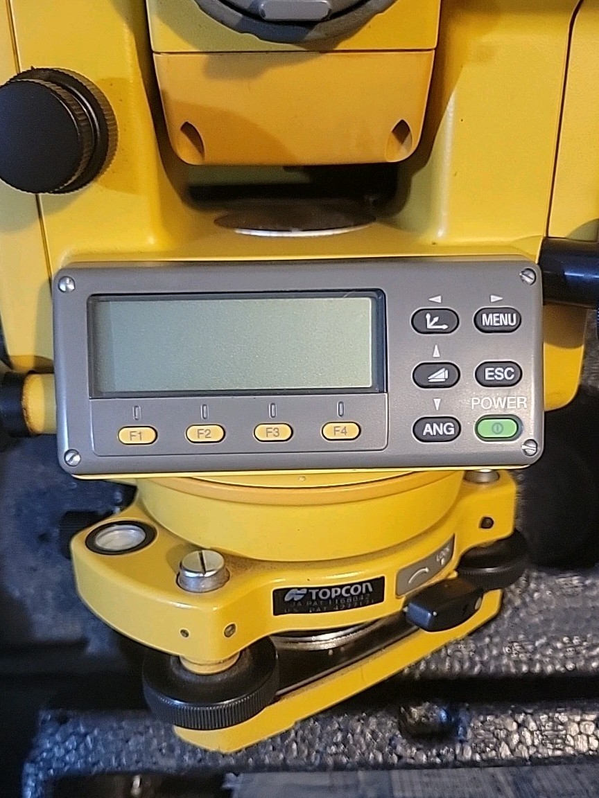 Topcon GTS-312 Total Station - FOR PARTS OR REPAIR