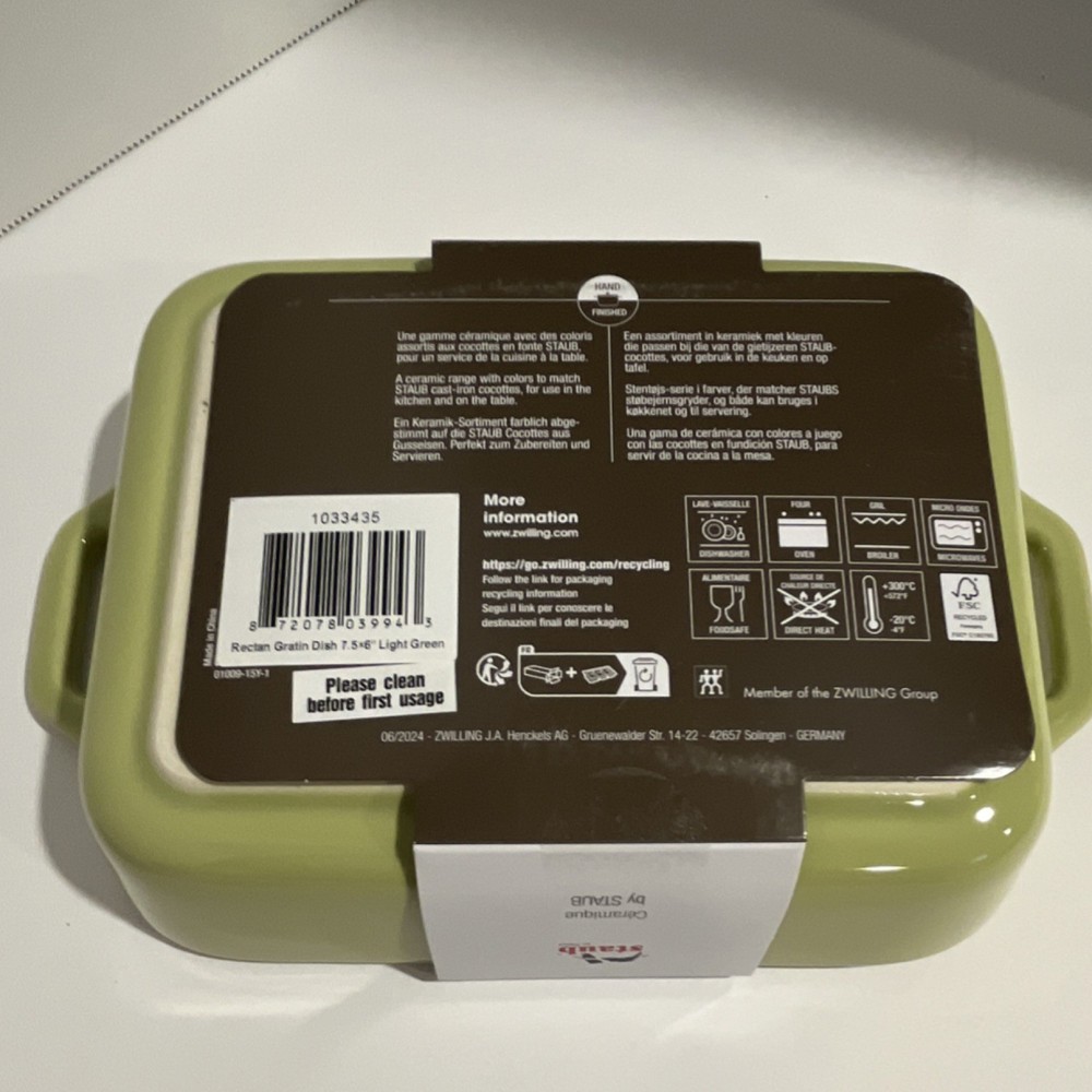 *NEW* StaubRectangle Baking Dish 7.5 x 6” in light green